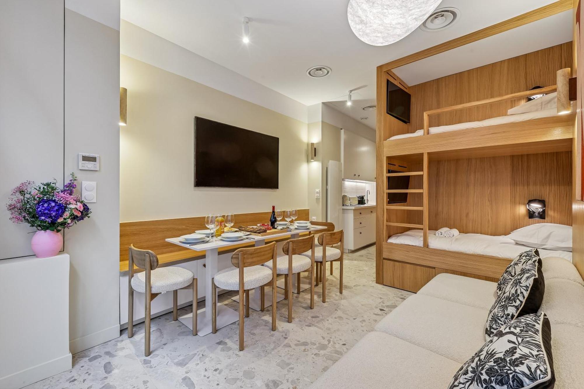 Lavie Maison - Design & Bath *